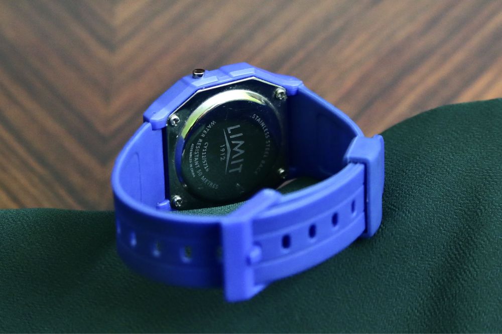 Zegarek Limit z podświetleniem Indiglo, jak nowy