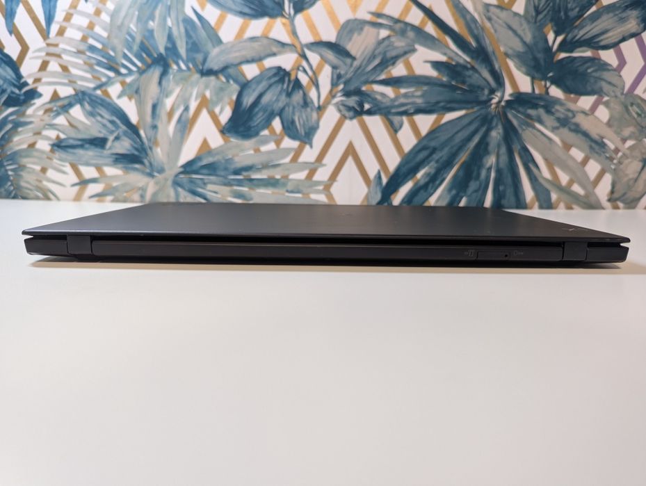 Lenovo X1 carbon / 16 ram / 256 SSD/ IPS / i5-8350u