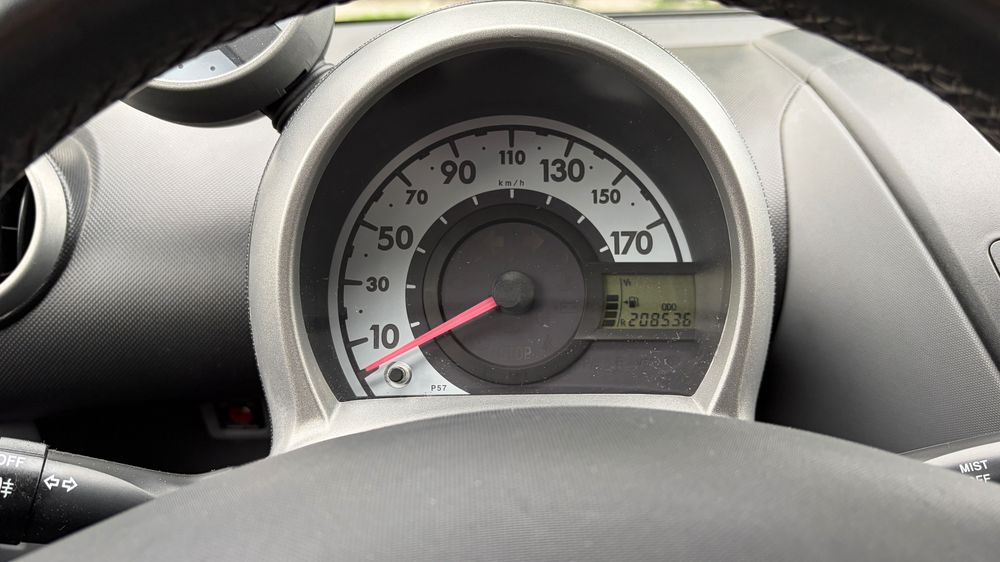 Peugeot 107 impecável