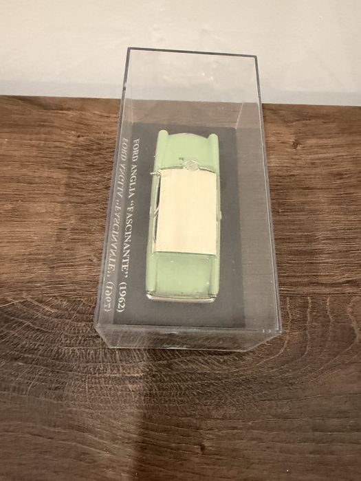 Ford Anglia Fascinante 1962 1/43