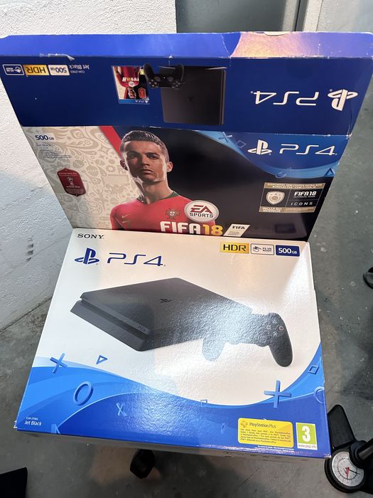 PS4 com 2 comandos originais e 2TB