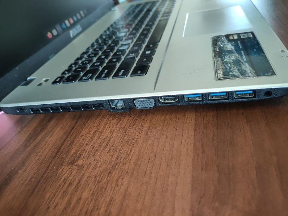 Asus k751l 17" 500GB SSD 20GB RAM i7 GTX850m