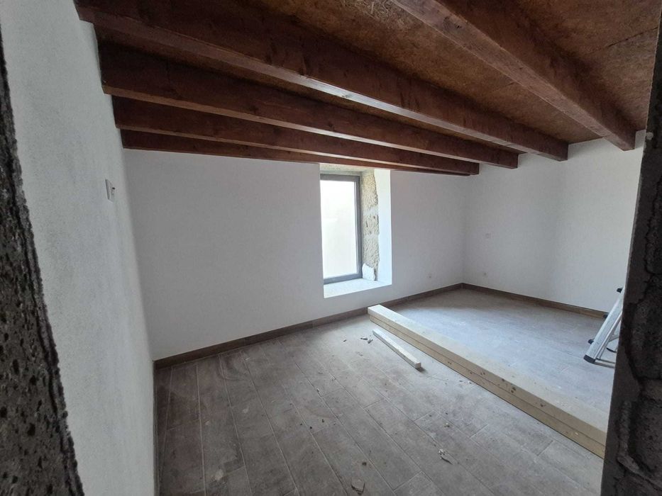 Casa T2 em pedra renovada – Vieira do Minho (próxima de Gerês)