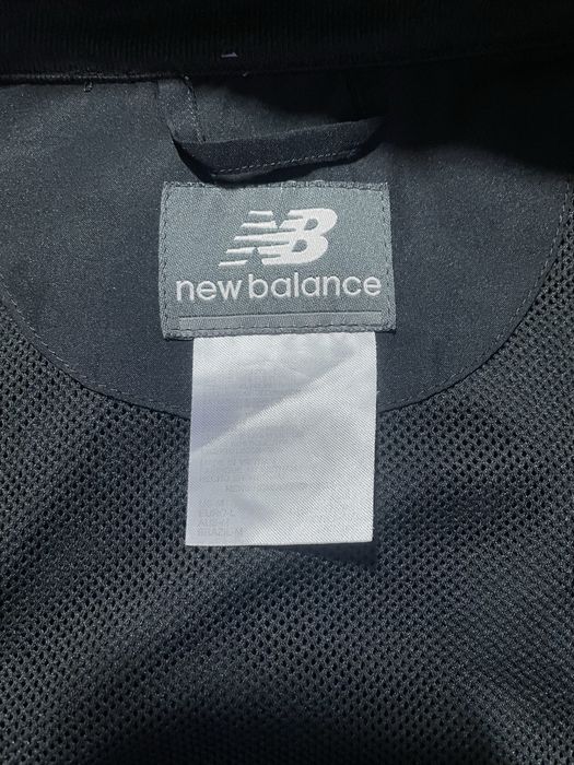 жилетка new balance