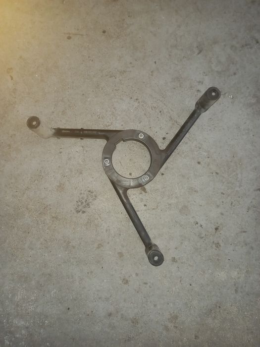 Кріплення вентилятора шкода