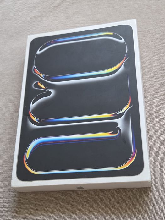 Ipad Pro M4 11 256Gb Silver com Magic Keyboard