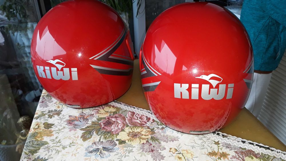 Capacete Integral para Motas Marca Kiwi, SUIÇO, NOVO, Nunca foi usado,, vendo um capacete 20 euros