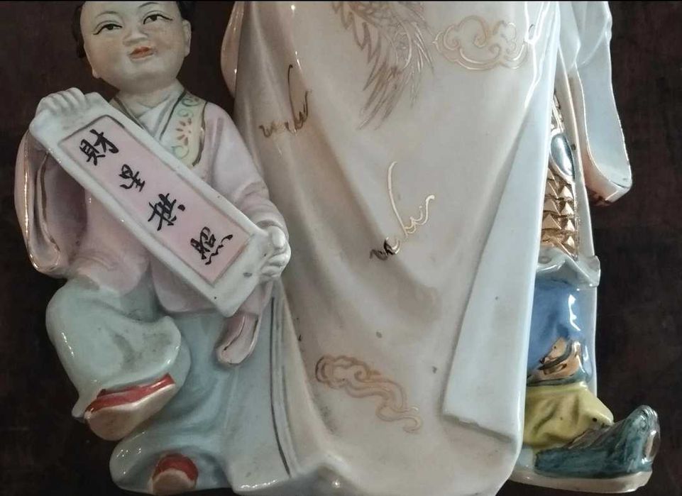 Estátua art oriental, oriental cerâmique, Deus da Riqueza