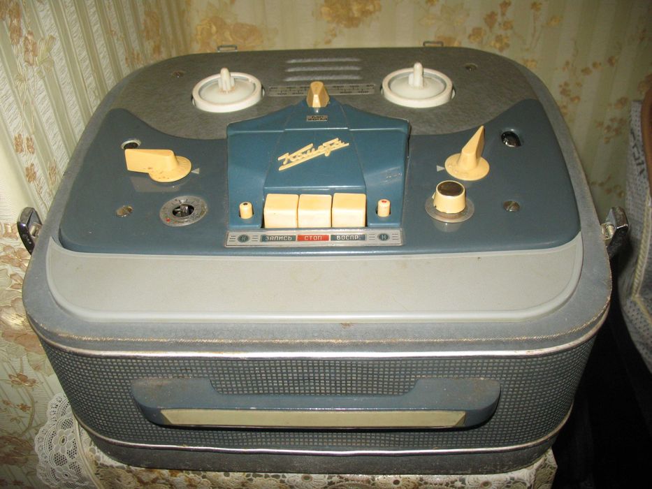 магнитофон Комета 201 м
