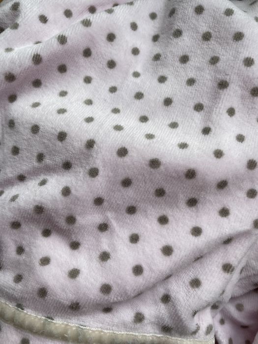 Sukienka w kropeczki