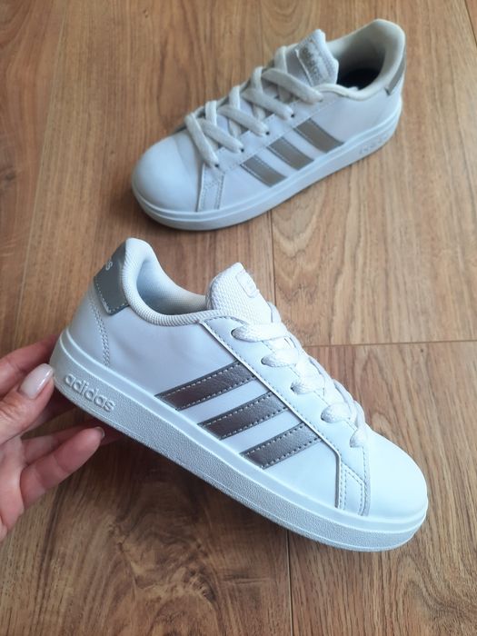 Кожаные  кроссовки Adidas Grand Court на липучках кросівки кеды кеди черевики 21см р. 32-33