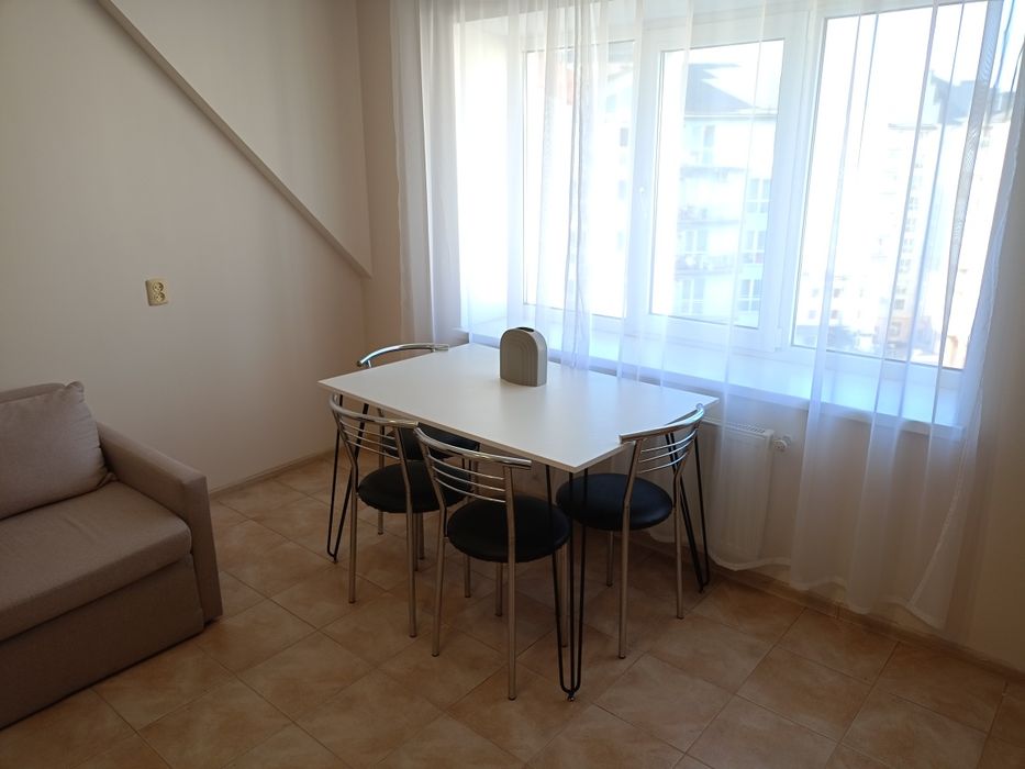 Продам 2 км квартиру, в.Стуса ,можливі Держпрограми