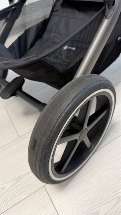 Продаю коляску Cybex Balios S Lux TPE Seashell Beige.