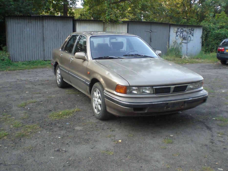 Mitsubishi Galant