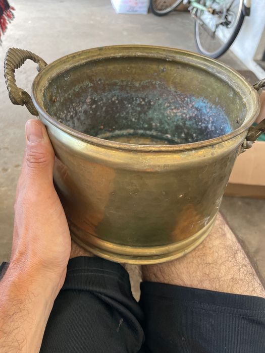 Balde em latão antigo alemão