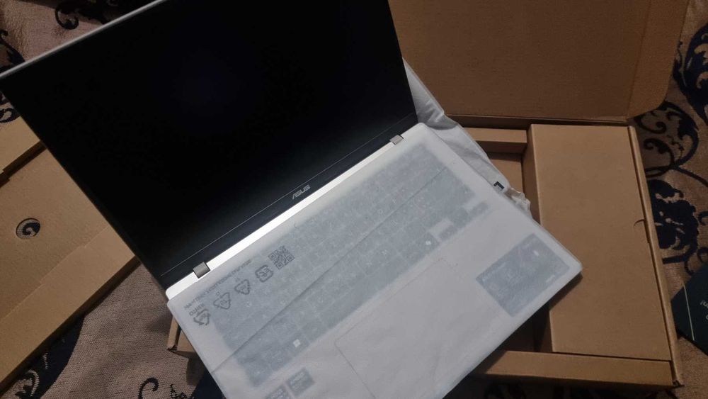 Ноутбук ASUS Vivobook 14 M1407