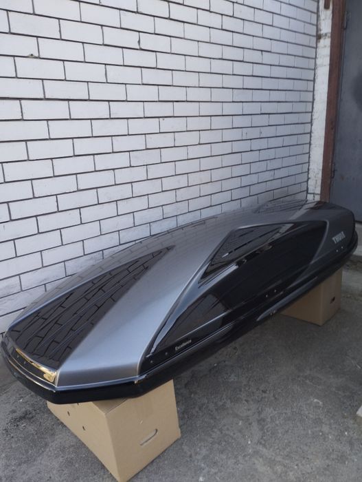 Thule Excellence Black бокс на крышу авто.