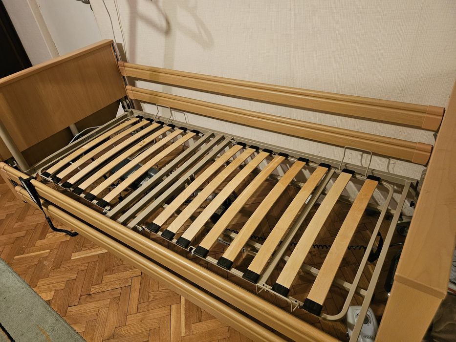 LUNA Basic 2 Łóżko rehabilitacyjne elektryczne na pilota Vermeiren