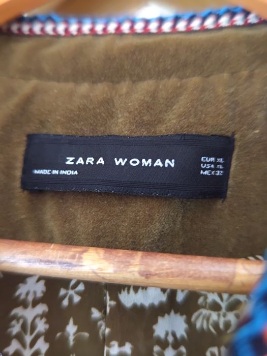 Zara оксамитовий жакет з вишивкою