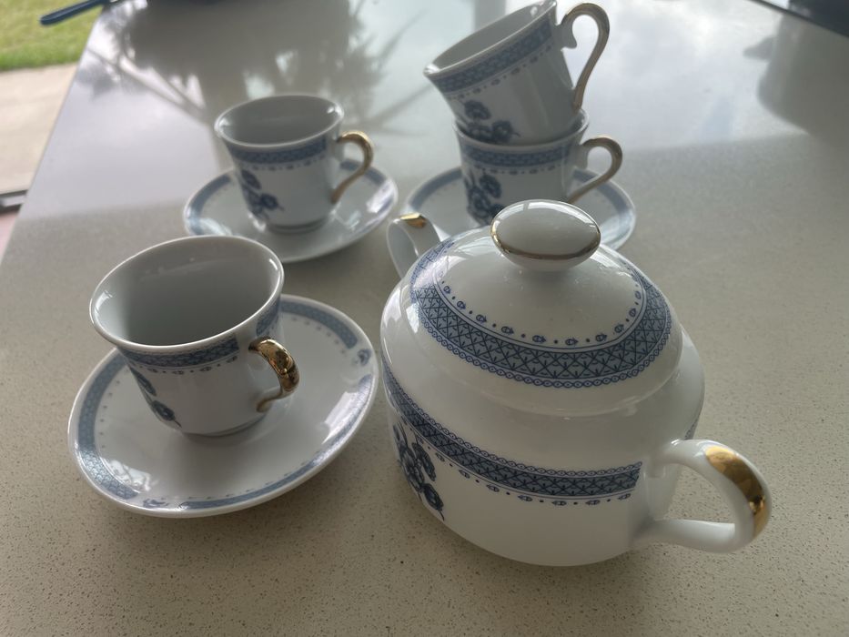 Serviço de café Limoges e outros