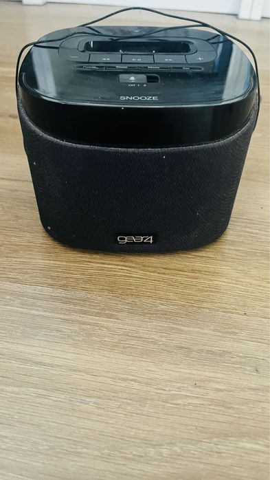 Relogio de mesa cabeceira com radio