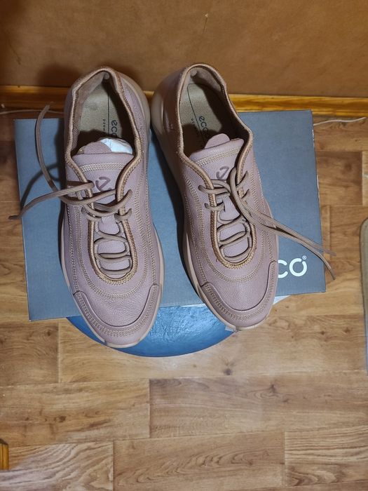Кросовки кожанные Ecco