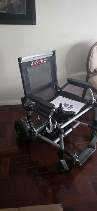 Cadeira de rodas elétrica
