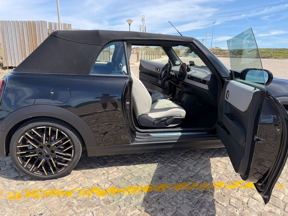 MINI Cabrio S Favoured M