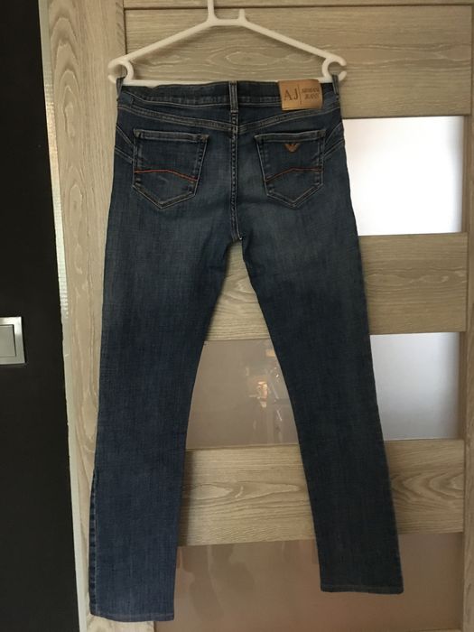 Jeansy damskie Armani Push up rozm.28