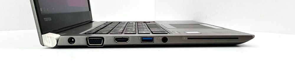 Ноутбук Toshiba Portege Z30-E14F 13.3" Intel Core i5 2.7 GHz 8GB DDR4 256 GB SSD + ОС Windows 10 + АКБ + ЗП Б/У ID16273