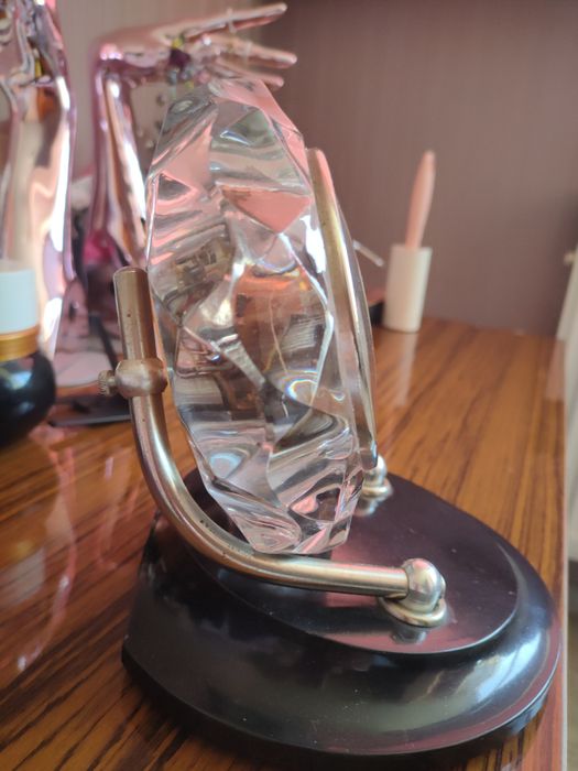 Часы настольные.