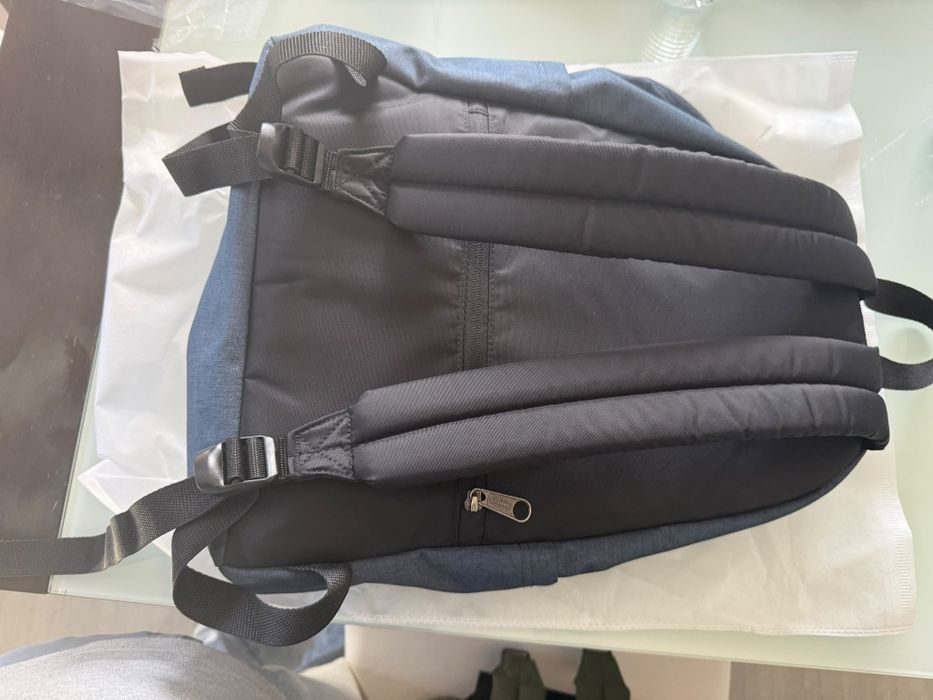 Vendo mochila nova