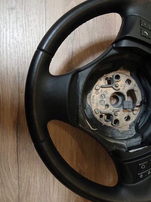 Volante para BMW X1 E84