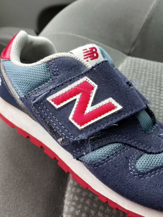 New Balance 373.