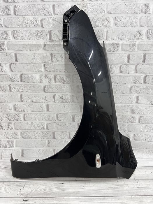 Оригінальне крило Ліве / Праве Hyundai i30