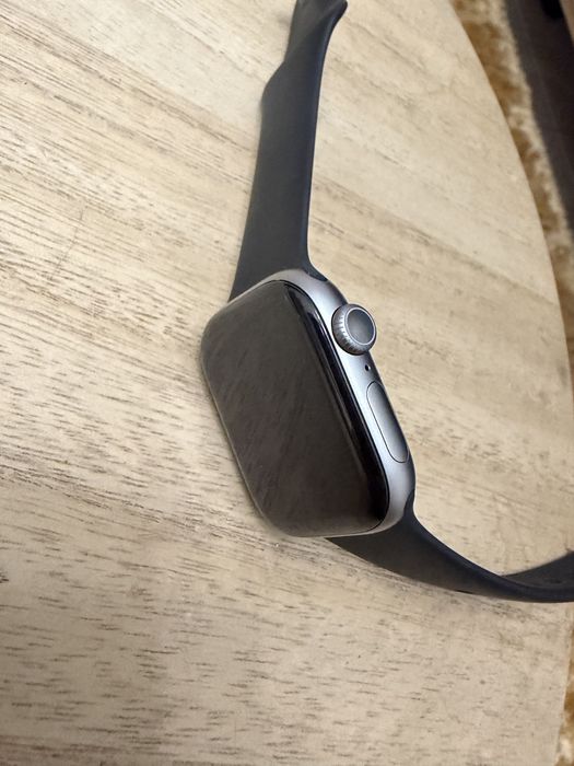 Apple Watch Series 11 (GPS + Cellular) 42mm