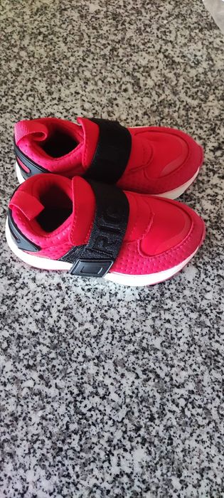 Zara Sneakers Size 19