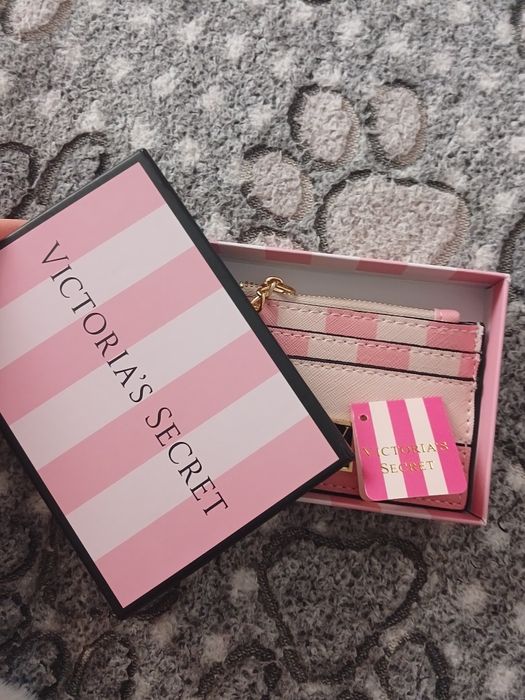 картхолдер victoria's secret.