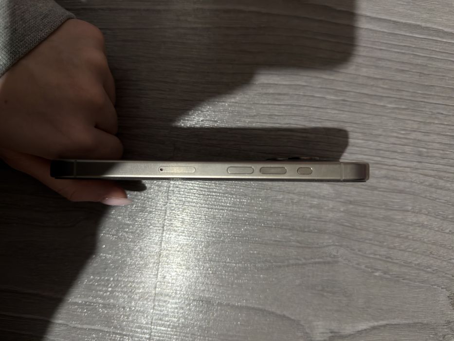 Iphone 15 pro cinza 256gb