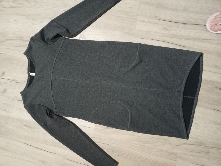 Платье серое осеннее