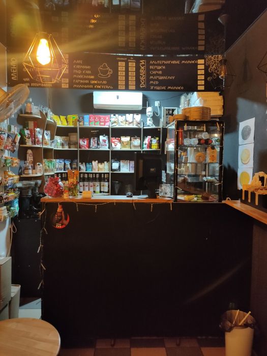 Бізнес, кав'ярня на Дзержинці