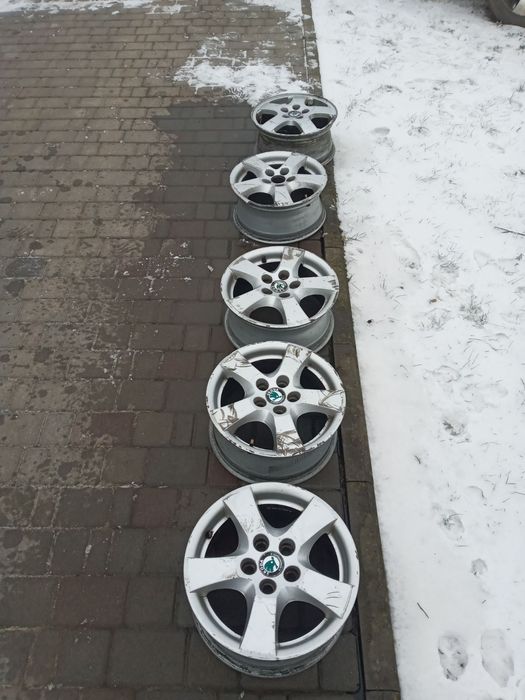 Продам двері шкода фабія 1