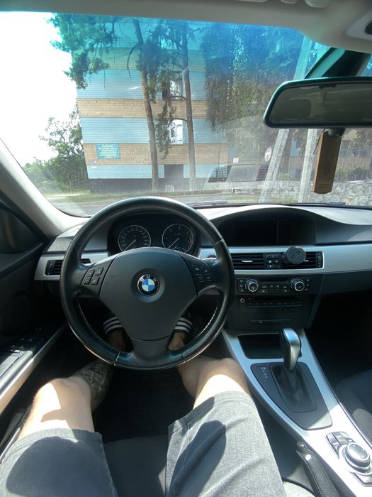 BMW 3 Series 2010 VIN WBAUX11040A688304 фото оголошення 6 з 8
