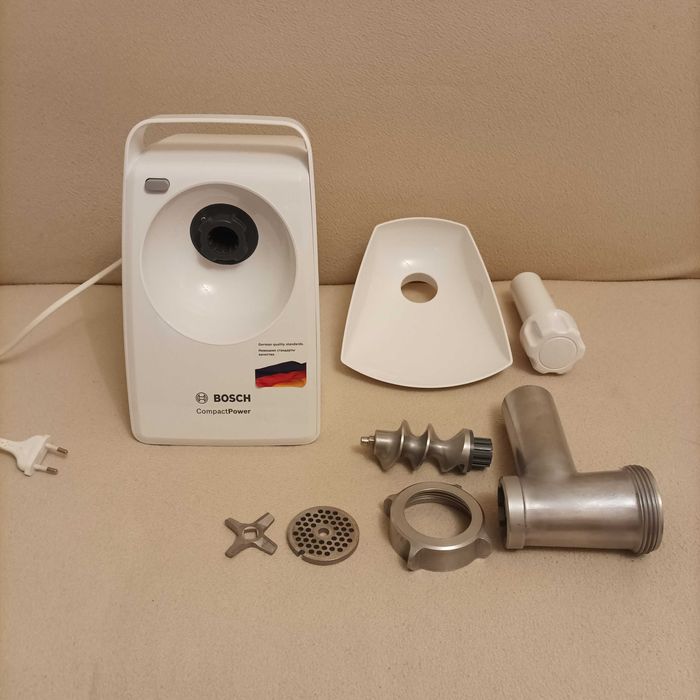 Elektryczna maszynka do mielenia mięsa Bosch MFW 3502 W/05.