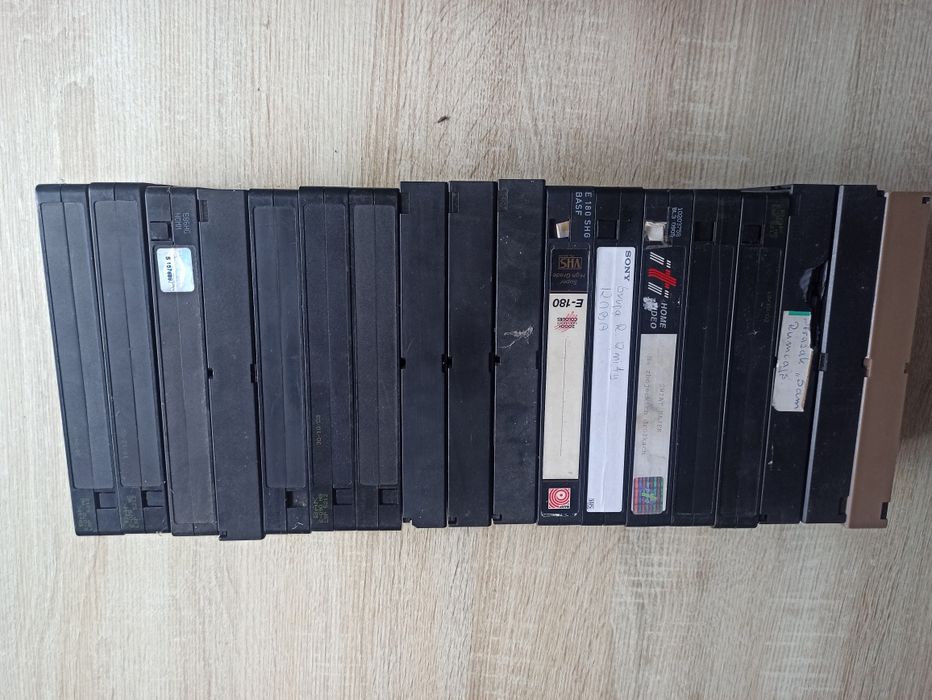 Bajki kasety VHS 18 sztuk
