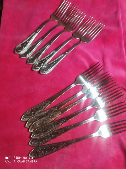 Ножи, вилки, ложки