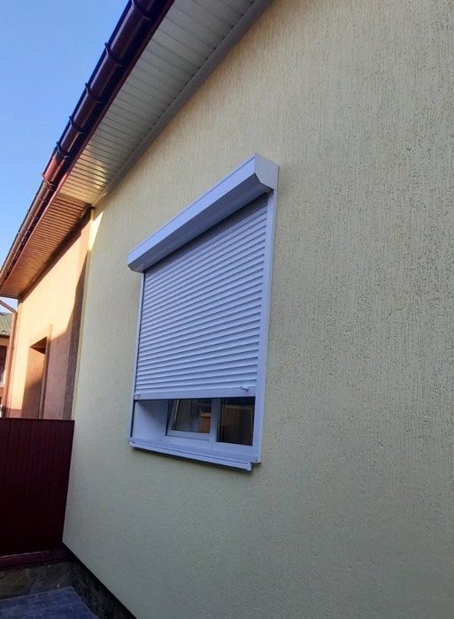 Захисні ролети , гаражні ролети