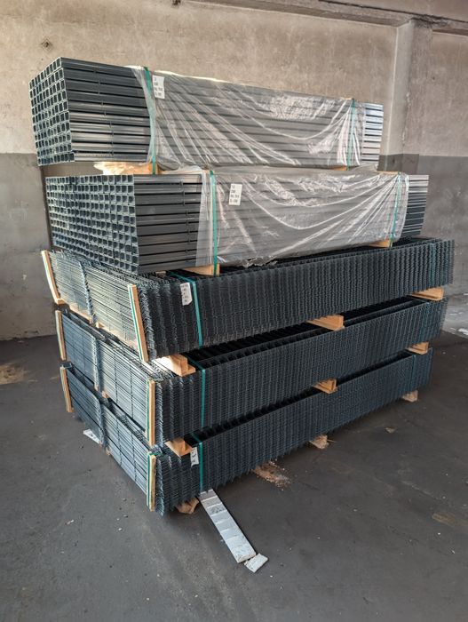 Kompletne ogrodzenie panelowe 153cm plus podmurówka