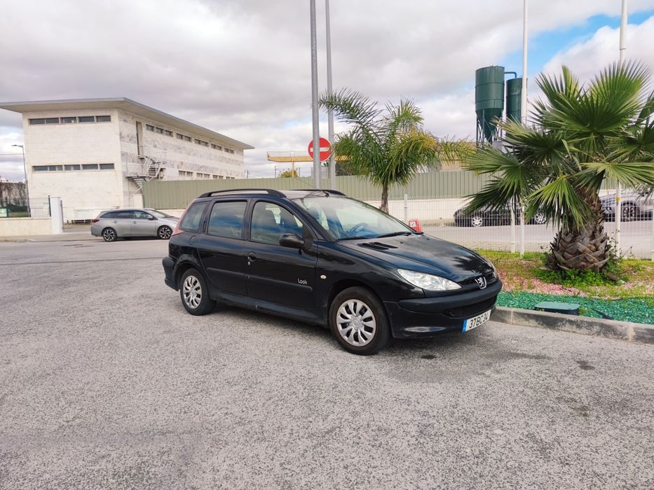 Carrinha familiar diesel 4L aos 100