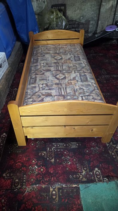 Łóżko sosnowe 90x200